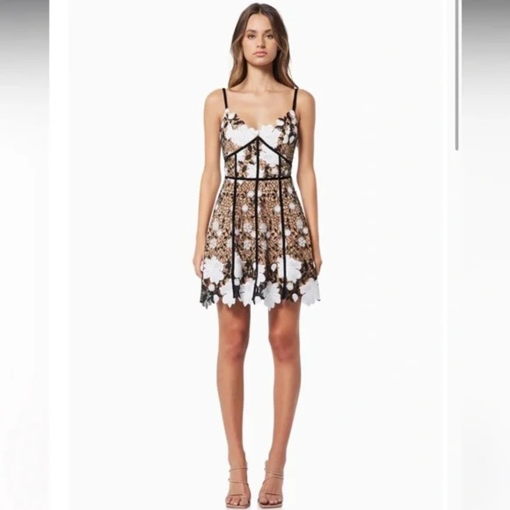 Elliatt  NWOT Black and White Women's Embroidered Mini Dress